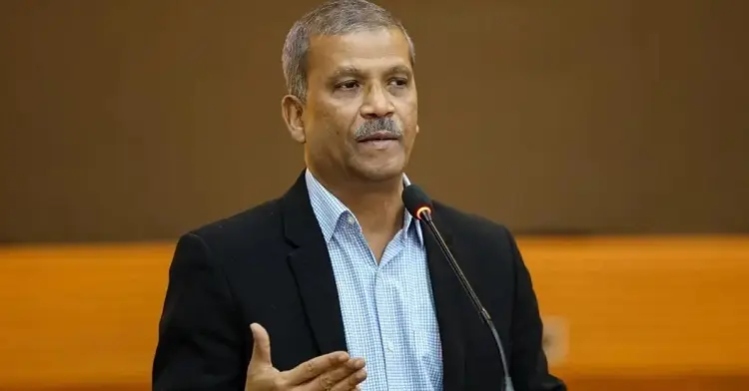 বিচার প্রক্রিয়ার প্রতি সেনাবাহিনীর শ্রদ্ধা প্রশংসনীয়: আইন উপদেষ্টা