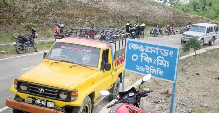 তিন বছর পর উন্মুক্ত কেওক্রাডং পর্বত, পর্যটকের ভিড়