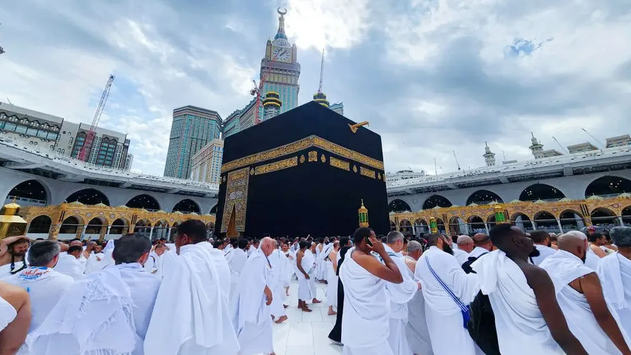 ওমরা ভিসার মেয়াদ কমাল সৌদি