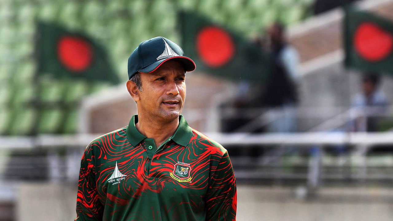 কোয়াব থেকে পদত্যাগ করলেন খালেদ মাসুদ পাইলট