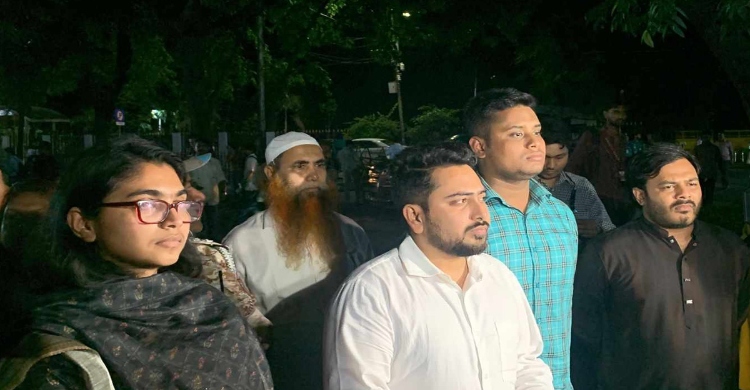 রাষ্ট্রীয় অতিথি ভবন যমুনায় এনসিপির প্রতিনিধিরা