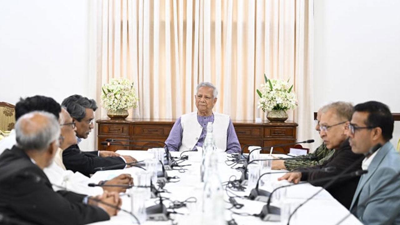 ঐকমত্য কমিশনের শেষ বৈঠক অনুষ্ঠিত, সুপারিশ পেশ মঙ্গলবার
