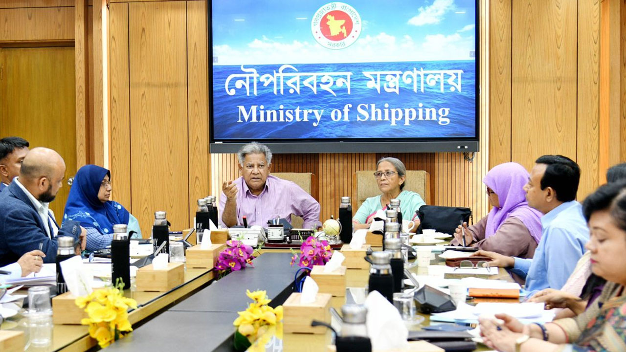 নৌপথ ও মৎস্য সম্পদ রক্ষায় নৌপরিবহন-মৎস্য ও প্রাণিসম্পদ মন্ত্রণালয় একযোগে কাজ করবে