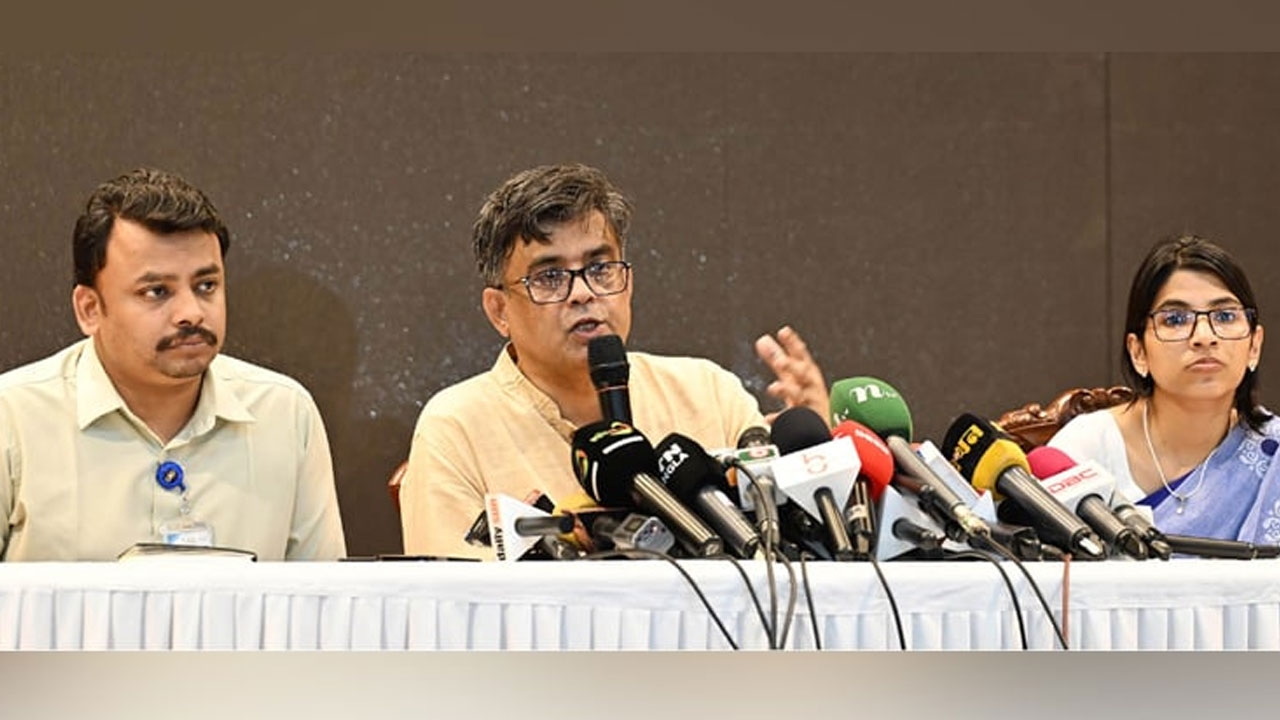 নির্বাচন বানচালের যে কোনো ষড়যন্ত্র মোকাবিলা করা হবে: প্রধান উপদেষ্টা