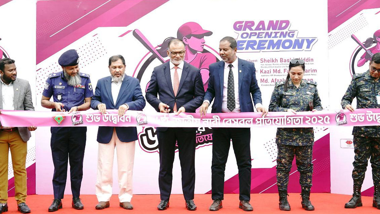 মাদক থেকে পরিত্রাণের মাধ্যম হতে পারে খেলাধুলা: বাণিজ্য উপদেষ্টা