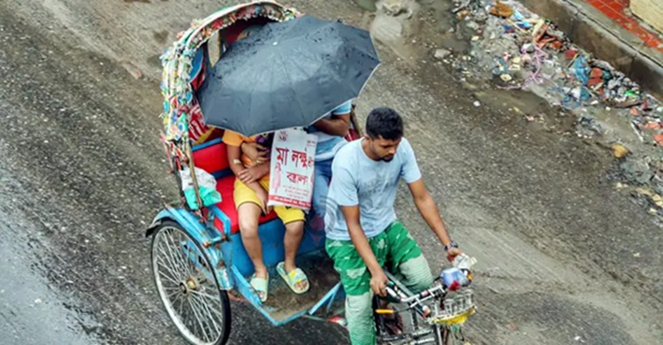 ৩ দিন সারাদেশে অতিভারী বর্ষণের আভাস