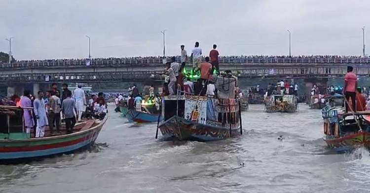 প্রতিমা বিসর্জনের সময় নৌকা ডুবে নিখোঁজ ২ শিশুর একজনের মরদেহ উদ্ধার
