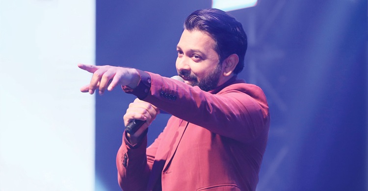 বিদায় ঘোষণার পর দেশের মঞ্চে তাহসান