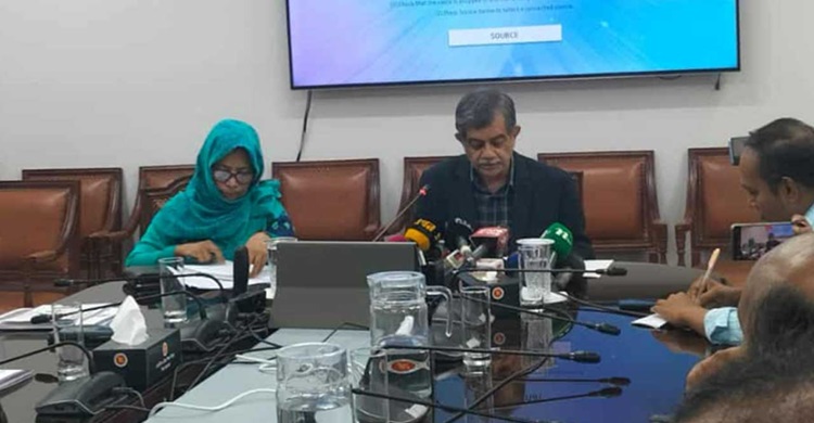 শিক্ষকদের দাবি দাওয়া নিয়ে সরকার কাজ করছে : শিক্ষা উপদেষ্টা