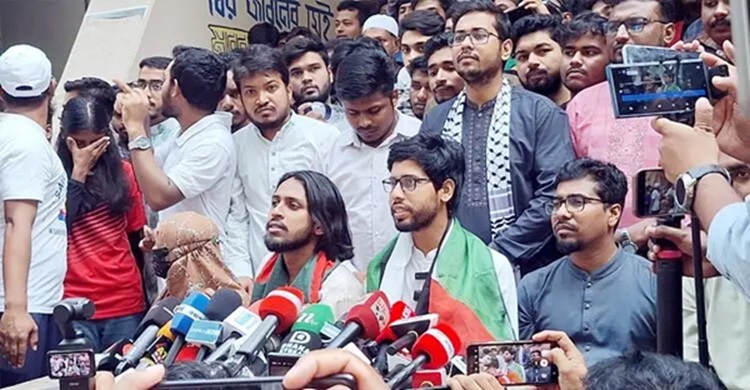 সবার ইশতেহার মিলিয়ে কাজের অঙ্গীকার রাকসু ভিপির সবার ইশতেহার মিলিয়ে কাজের অঙ্গীকার রাকসু ভিপির
