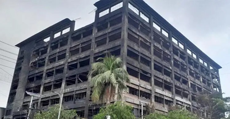 ১৭ ঘণ্টায় ইপিজেডের আগুন নিয়ন্ত্রণে, গঠিত দুই তদন্ত কমিটি