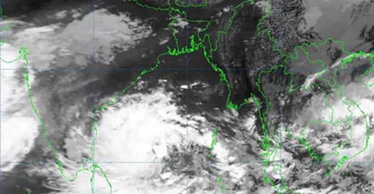 ঘূর্ণিঝড় কোথায় কখন আঘাত হানতে পারে