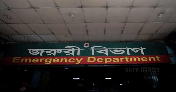 পোস্তগোলা ব্রিজে অজ্ঞাত গাড়ির ধাক্কায় নারী নিহত