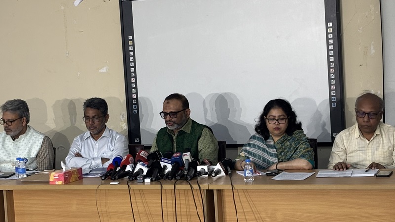 ডাকসু: নীলক্ষেতে ব্যালট ছাপা নিয়ে যে ব্যাখ্যা দিলেন ঢাবি উপাচার্য