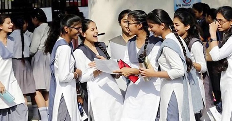 ষষ্ঠ-স্নাতক শিক্ষার্থীরা পাবেন ৫০ হাজার টাকা পর্যন্ত অনুদান