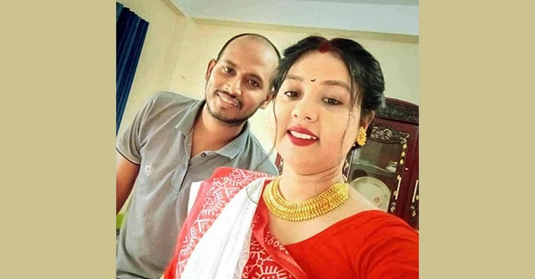 মহাসড়কে ছিটকে পড়ে প্রাণ গেলো স্বামী-স্ত্রীর