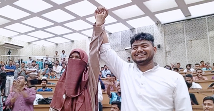 ঢাবির ইতিহাসে প্রথম ডাকসু নির্বাচনে জয়ী স্বামী-স্ত্রী