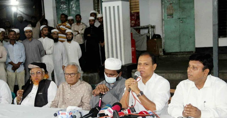 ক্যান্সার আক্রান্ত হেফাজত নেতা মাওলানা ফারুকীর পাশে তারেক রহমান