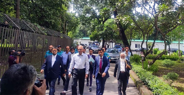 শেখ হাসিনার বিরুদ্ধে দ্বিতীয় দিনের সাক্ষ্য দিচ্ছেন মাহমুদুর রহমান