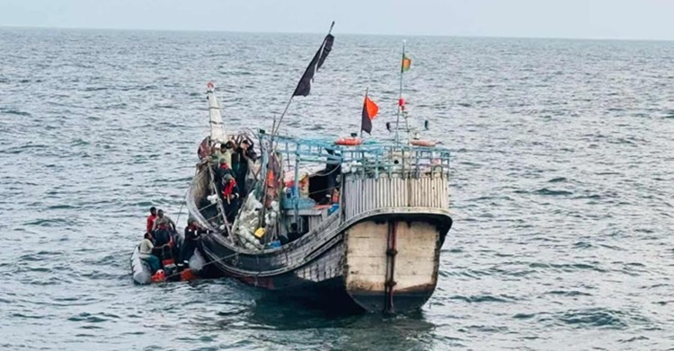 পিরোজপুরের ১৩ জেলে ভারতের কারাগারে