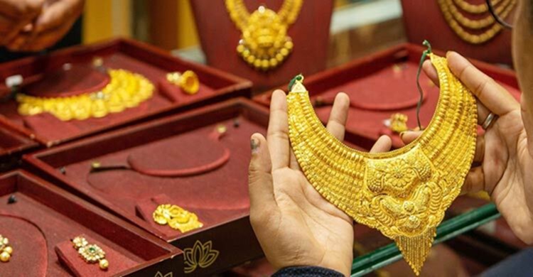 দেশের বাজারে আবারও সোনার দাম বাড়ানো হয়েছে