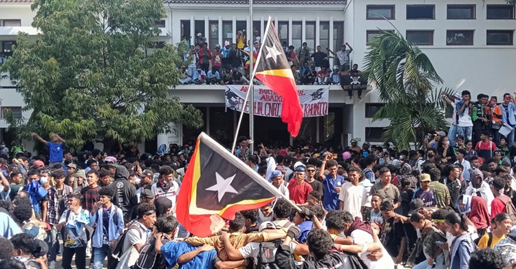 বিক্ষোভের মুখে পূর্ব তিমুরে আজীবন পেনশন বাতিল