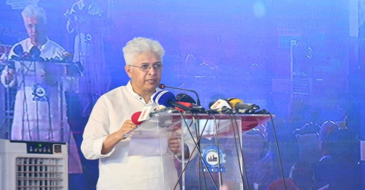 অটোমোবাইল, এগ্রো-মেশিনারি খাত দেশের শিল্পখাতের সক্ষমতাকে তুলে ধরছে: শিল্প উপদেষ্টা